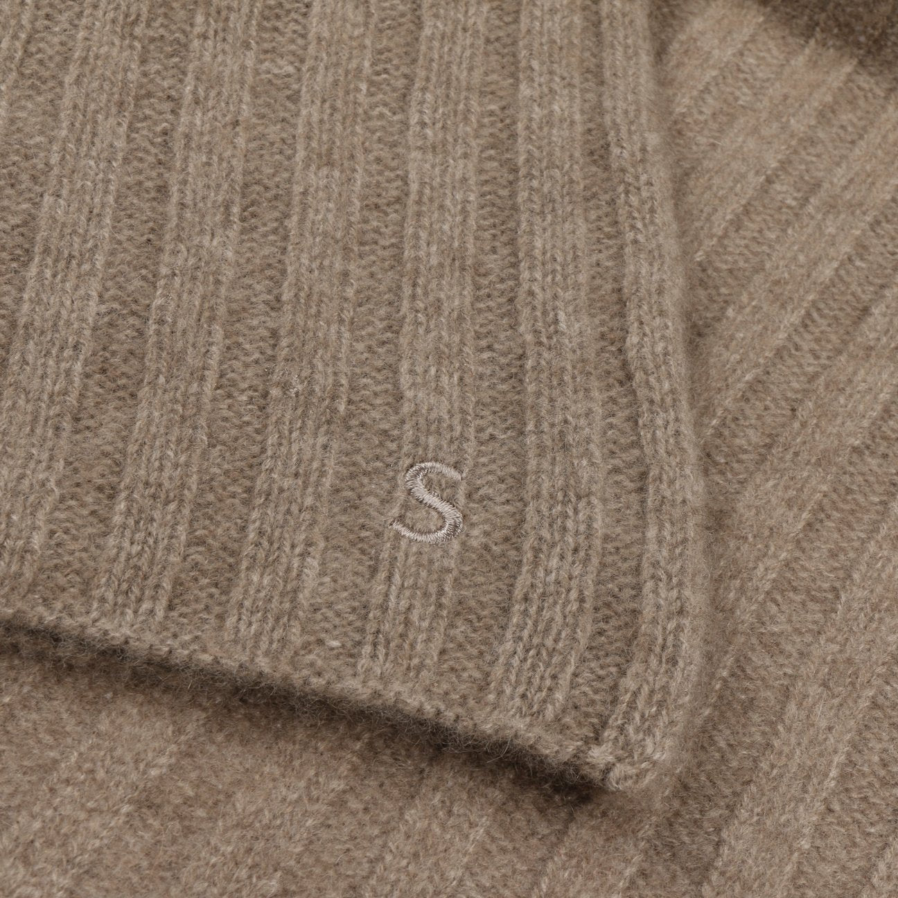 beige fonce