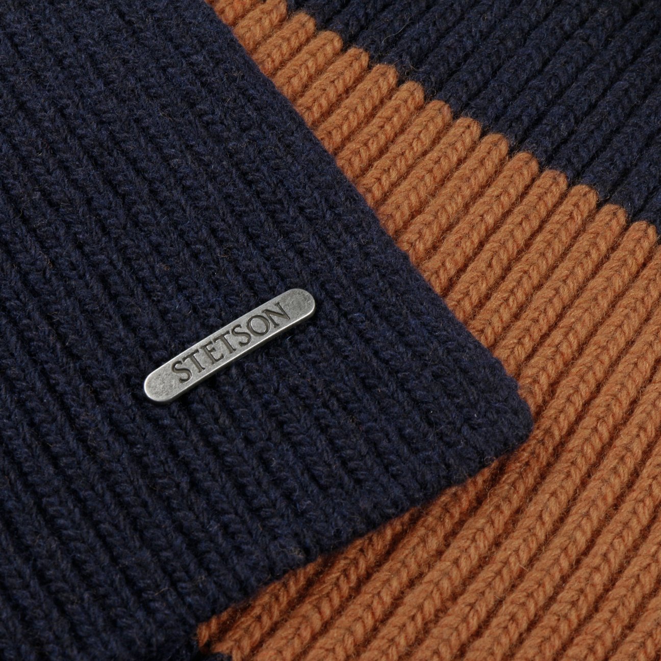 marron-bleu