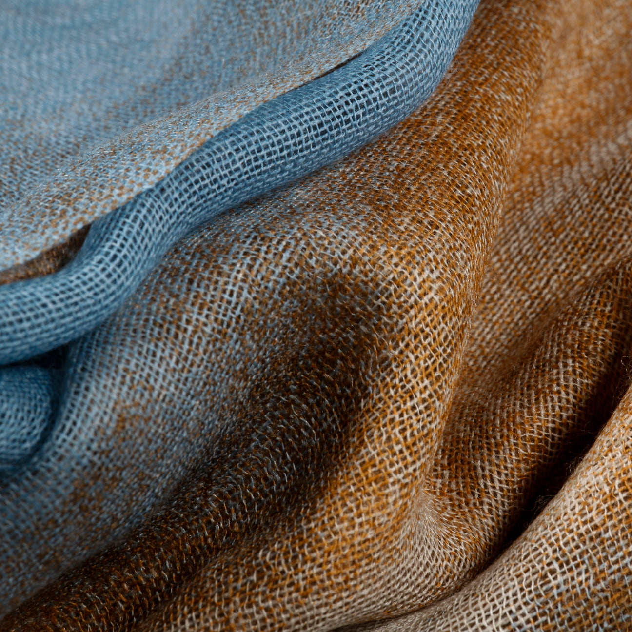 marron-bleu
