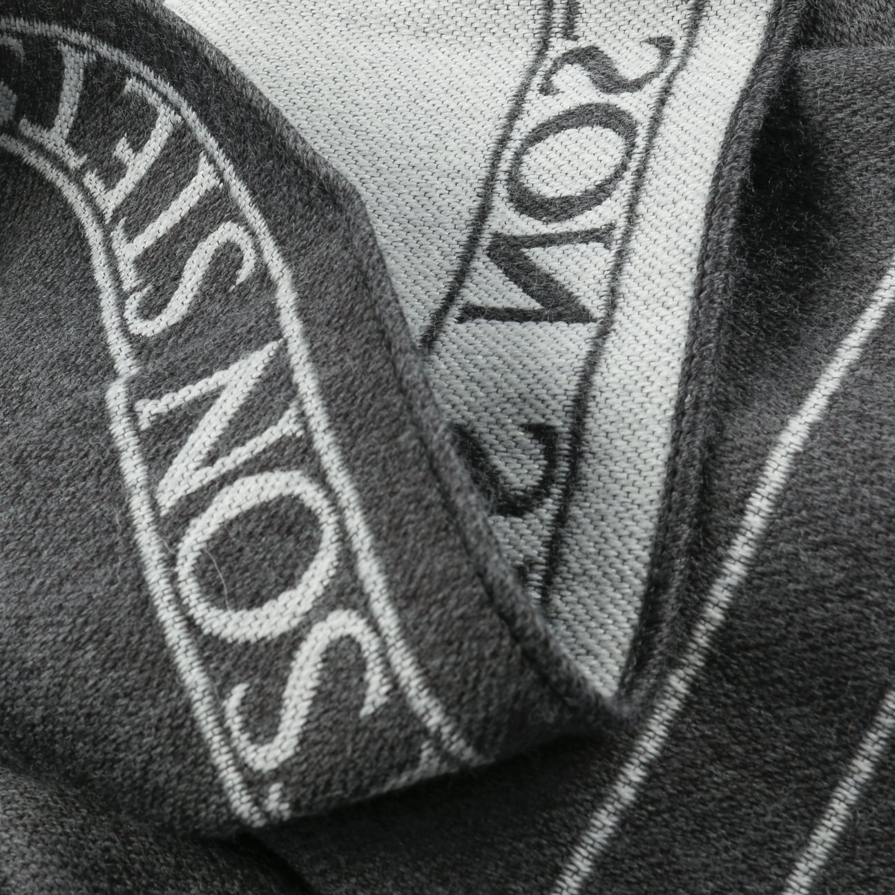 gris fonce