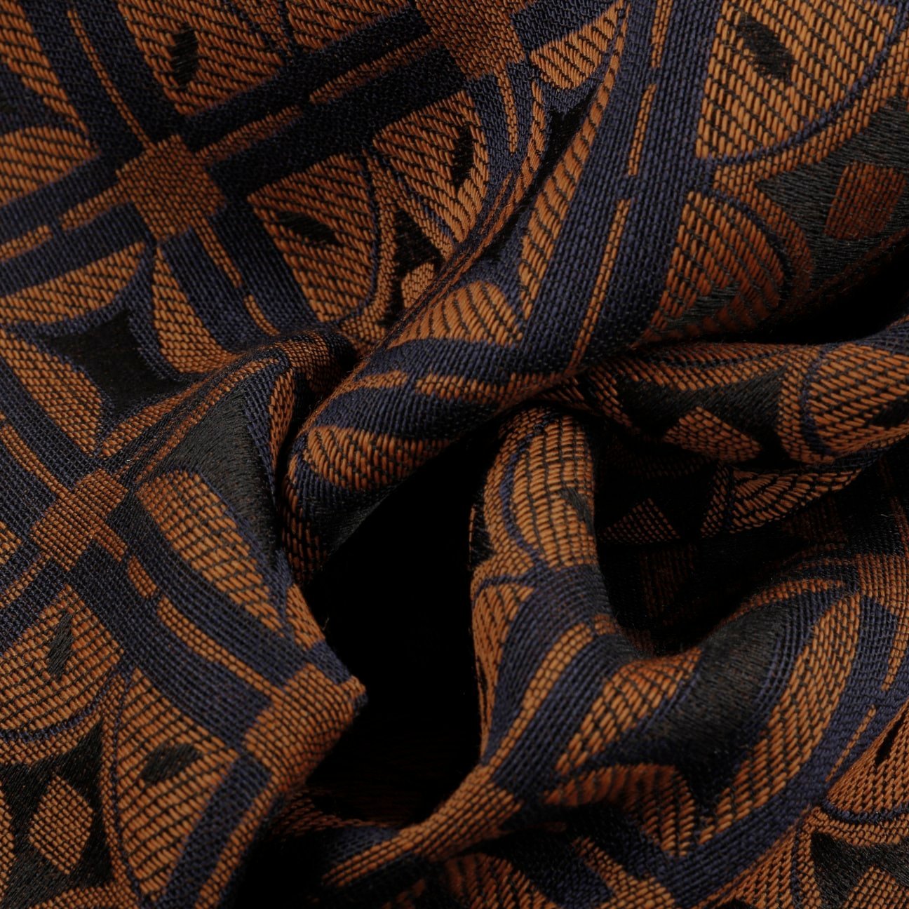 bleu fonce-marron
