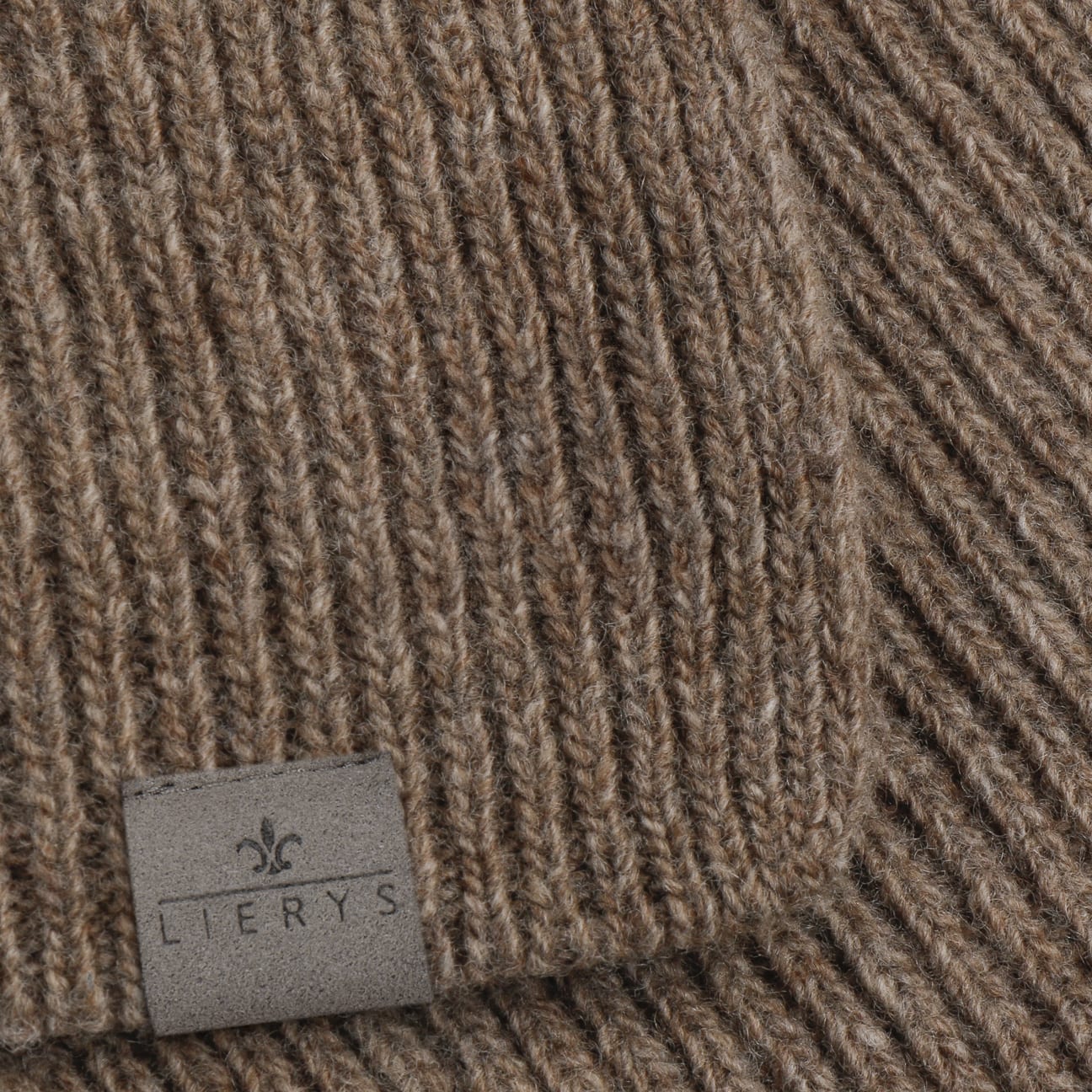 beige fonce