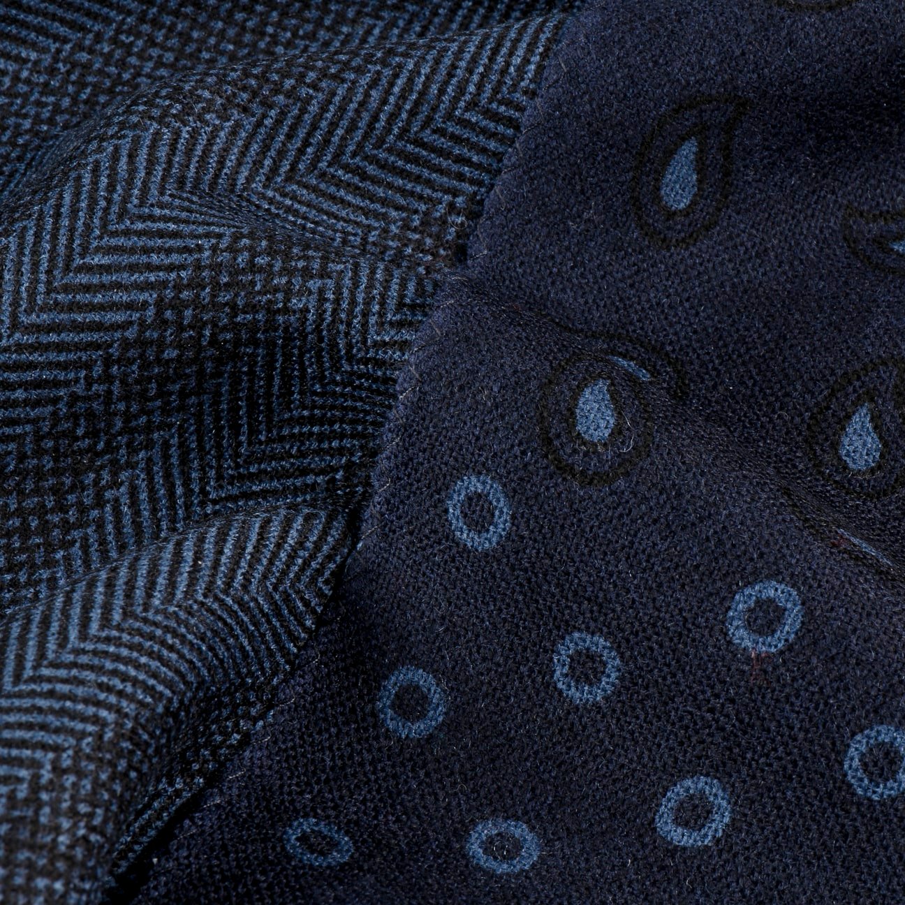 noir-bleu