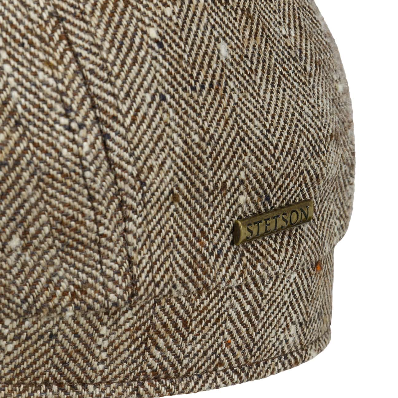 beige-mouchete