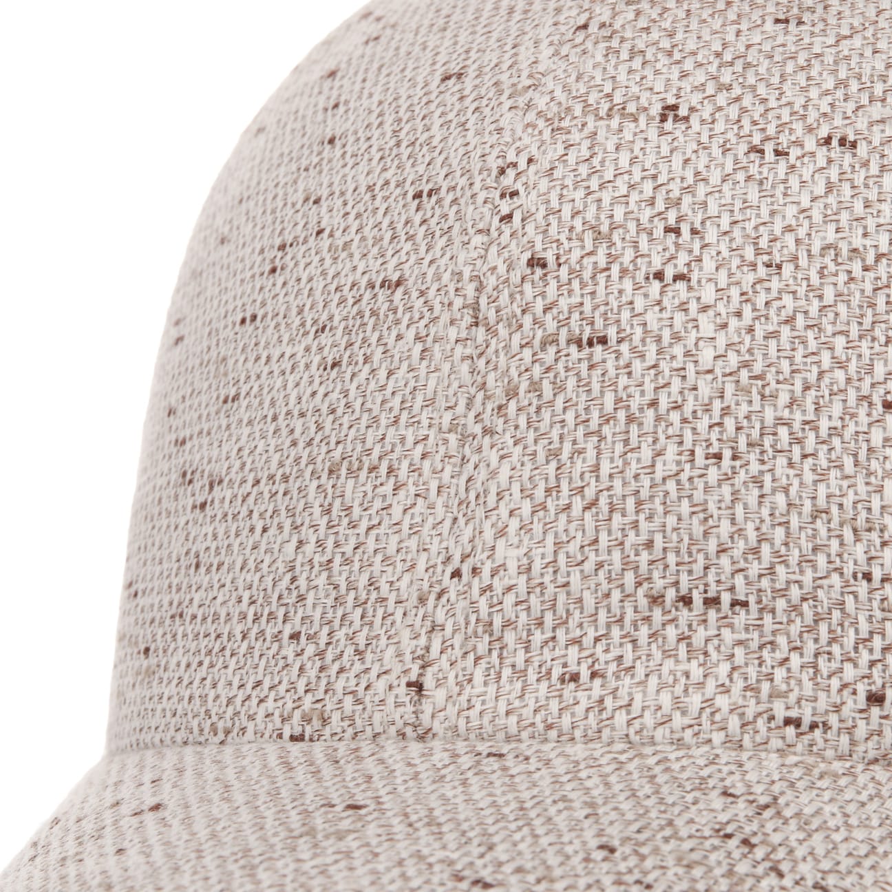 beige-mouchete